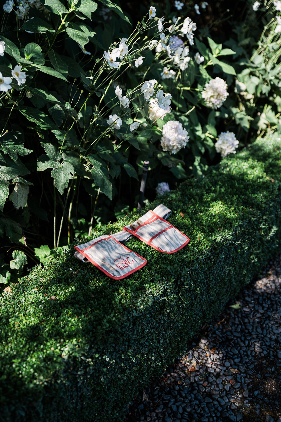 Belt & Kneeler Bundle | Le Sac x Outback Gardens